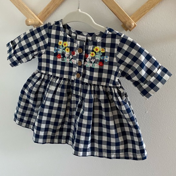 Newborn dress bundle! - Picture 6 of 10